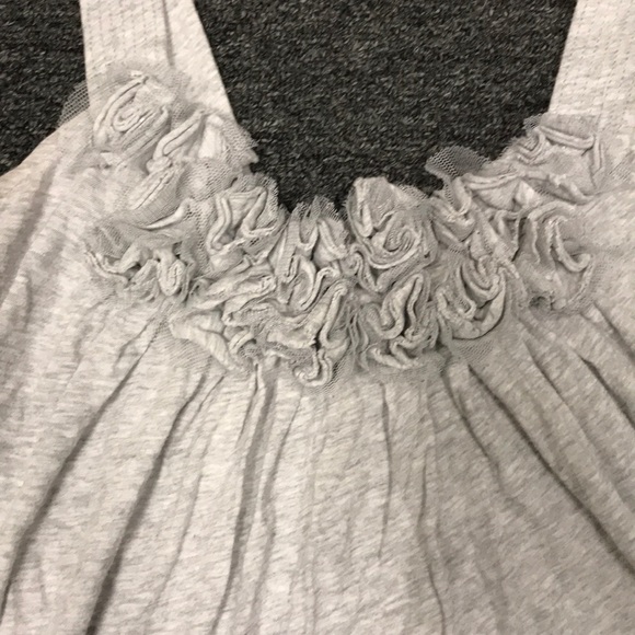 🆕 Express Ruffled Top - Picture 2 of 5